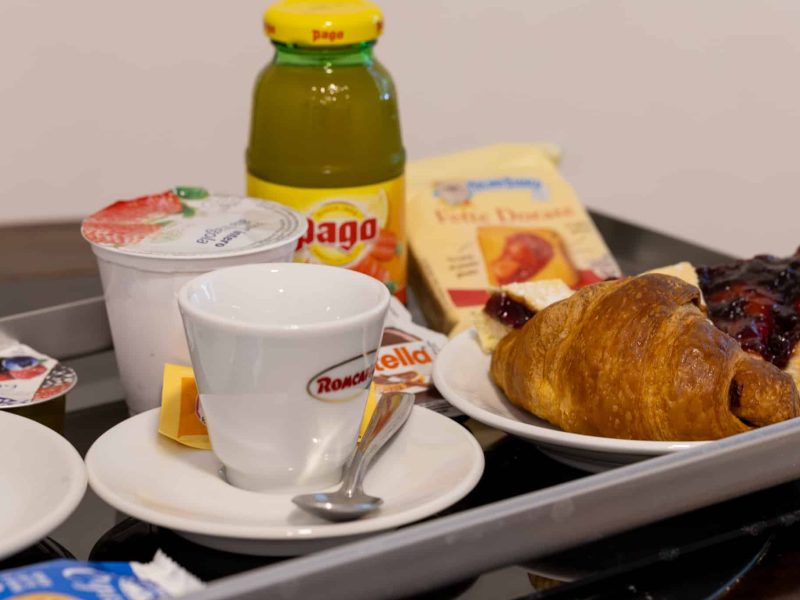 Colazione in camera, River Hotel