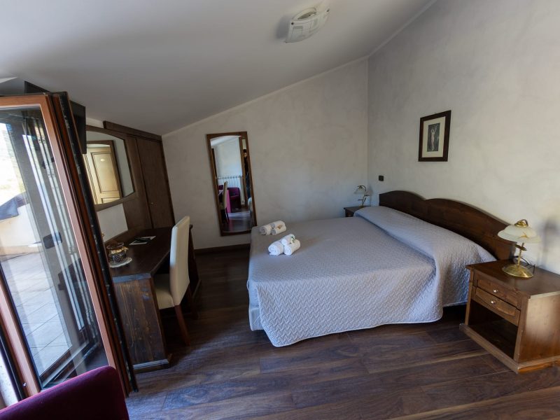 Camera Matrimoniale con terrazzo panoramico, River Hotel 2